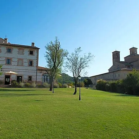 Parco Ducale Bed & Breakfast 4*